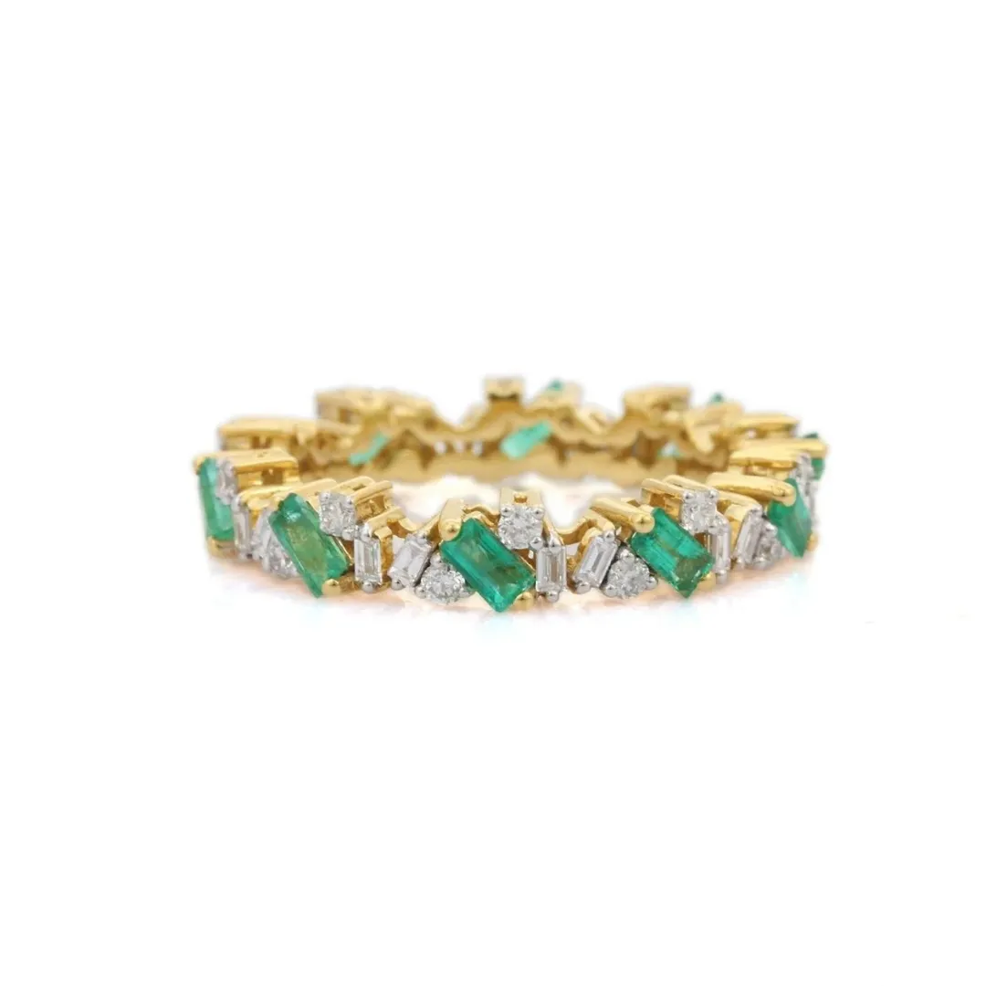 18K Yellow Gold Emerald Diamond Ring