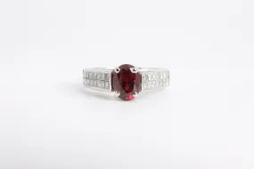 950 Platinum 0.56tcw Diamond 1.48tcw Garnet Ring Size 4.5 (6.30g.)