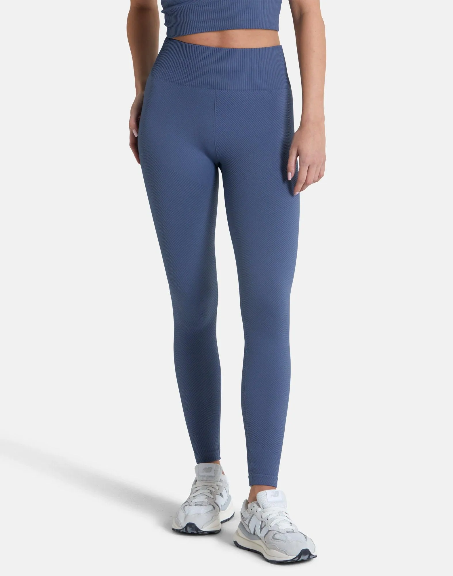 Lotus Chevron Legging in Thunder Blue